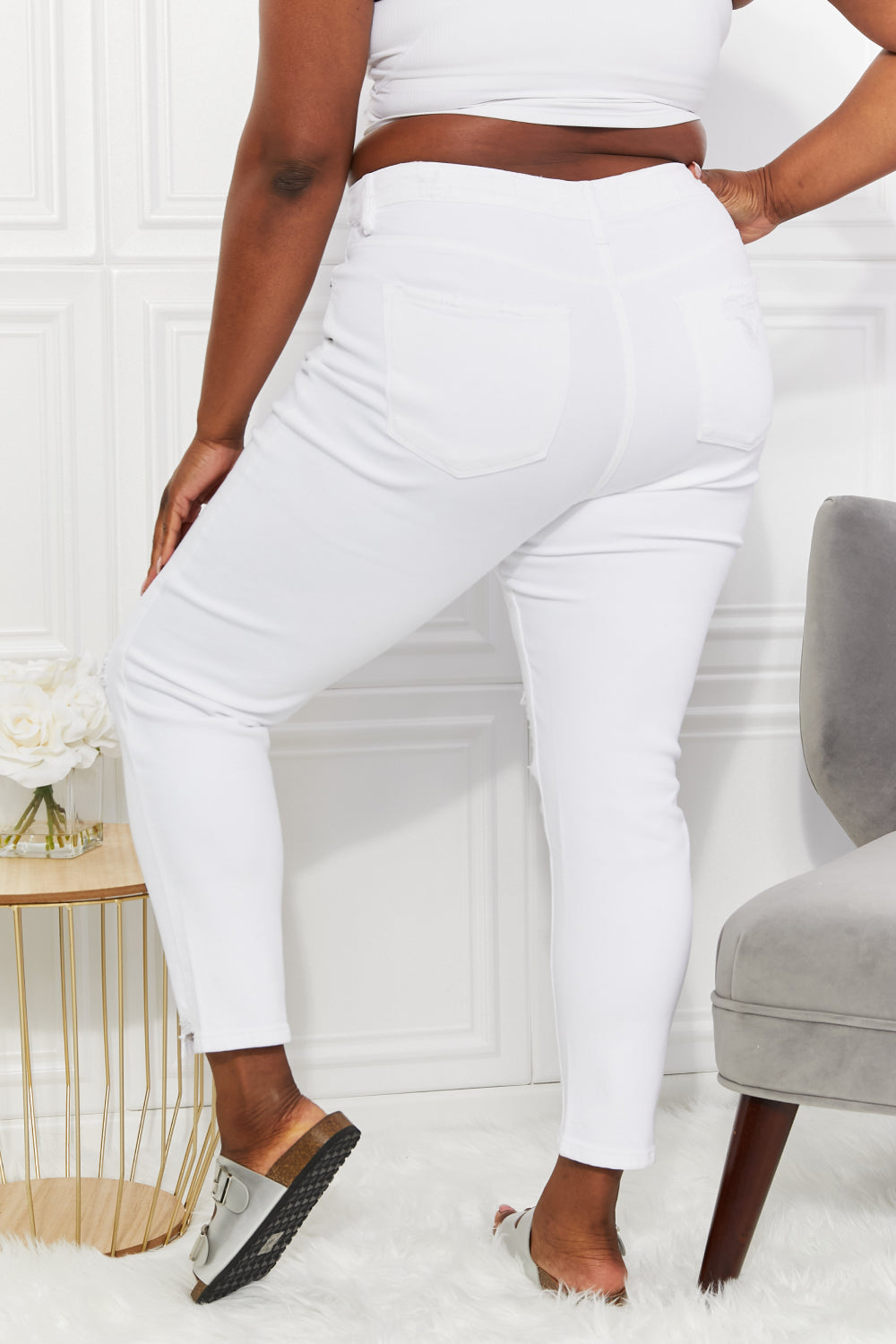 Kancan Juniper High Rise Slim Straight Distressed Jeans