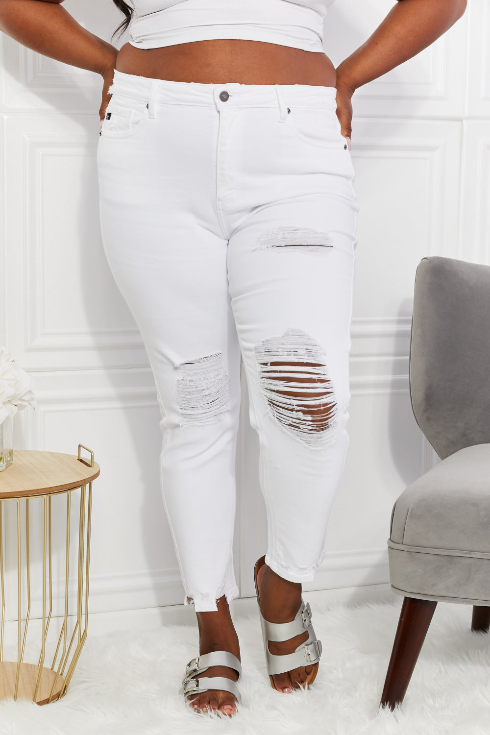 Kancan Juniper High Rise Slim Straight Distressed Jeans