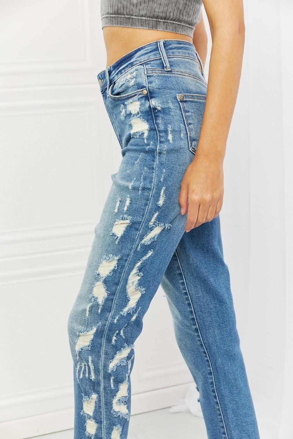 Judy Blue Laila Straight Leg Distressed Jeans
